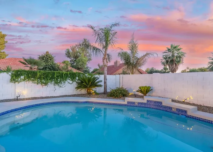 Holiday home Modern Escape With Pool Ping Pong & Putting Phoenix