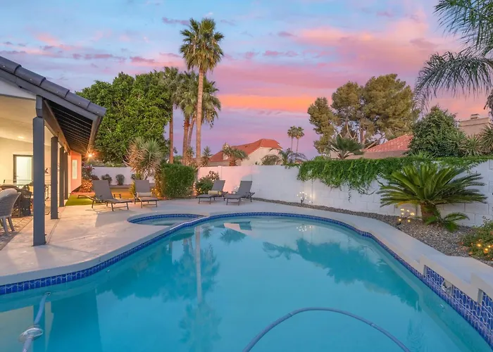 Holiday home Modern Escape With Pool Ping Pong & Putting
